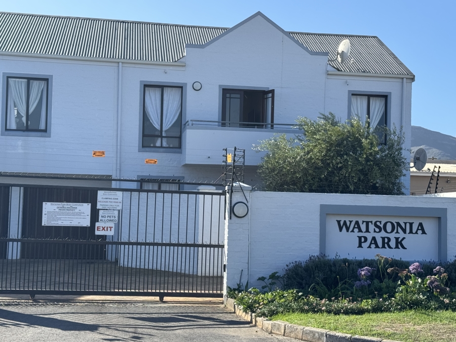 2 Bedroom Property for Sale in Sandbaai Western Cape